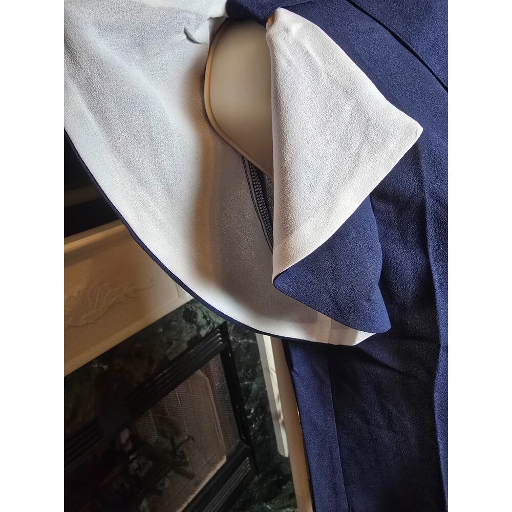 Tulip B Medium Navy Ivory Tie Neck Flutter Sleeve Button Front Blouse NWT - Picture 5 of 7
